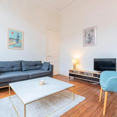 Centre With Character Apartment